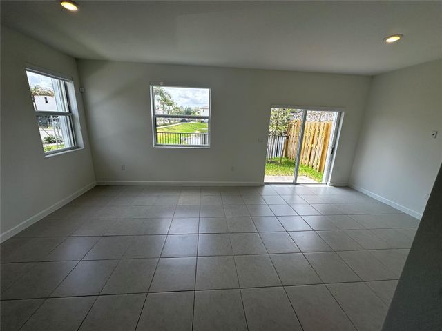 5504 NW 27TH Place, Lauderhill, FL 33313