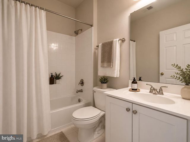 1600 REGENT MANOR CT, Silver Spring, MD 20904