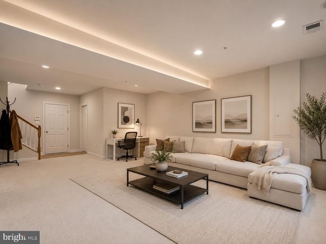 1600 REGENT MANOR CT, Silver Spring, MD 20904