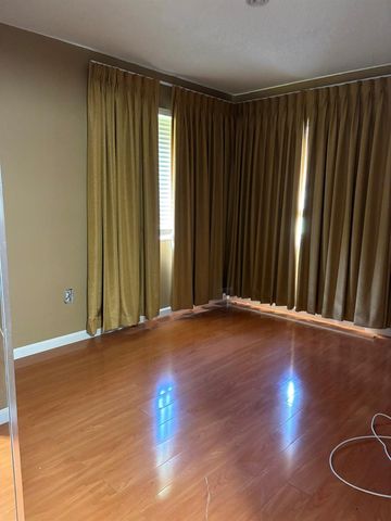 610 NW 214TH Street 101, Miami Gardens, FL 33169