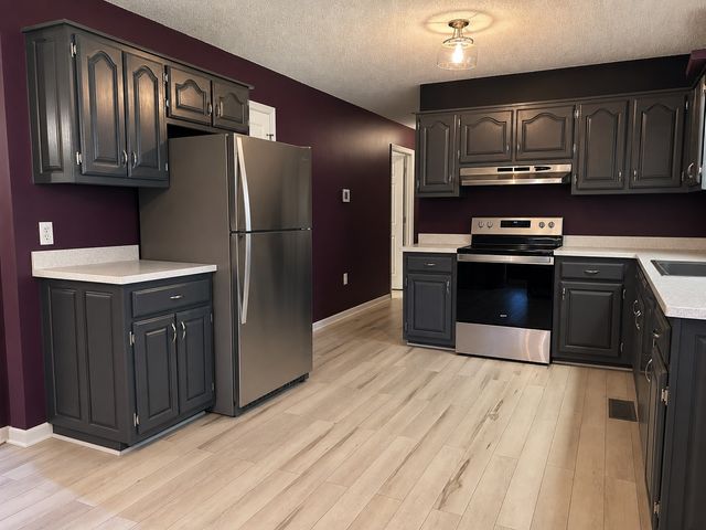 324 Oak St, Summertown, TN 38483