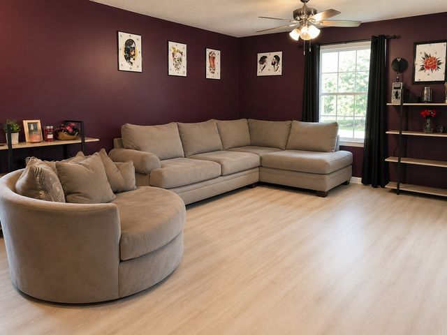 324 Oak St, Summertown, TN 38483