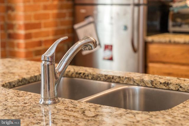 417 W GRACE ST, Richmond, VA 23220