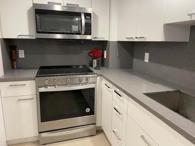 3200 N Port Royale Drive 502, Fort Lauderdale, FL 33308