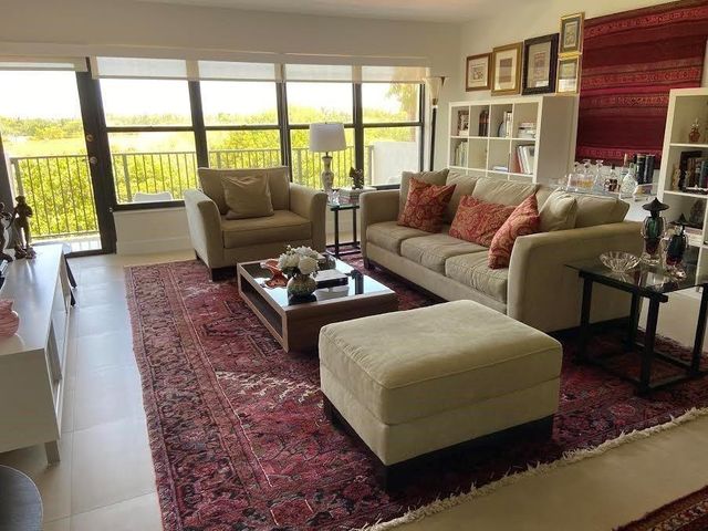 3200 N Port Royale Drive 502, Fort Lauderdale, FL 33308