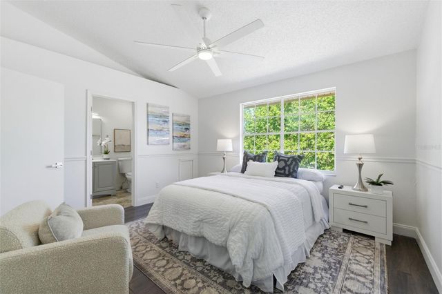 1555 CHATEAUX DE VILLE COURT, Clearwater, FL 33764