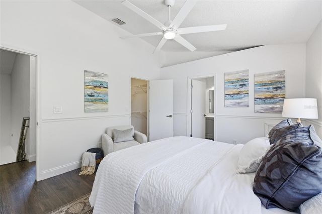 1555 CHATEAUX DE VILLE COURT, Clearwater, FL 33764