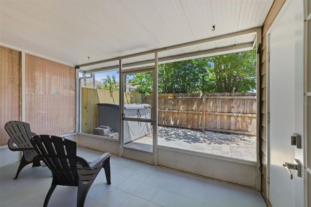 1555 CHATEAUX DE VILLE COURT, Clearwater, FL 33764