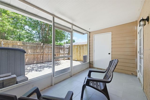 1555 CHATEAUX DE VILLE COURT, Clearwater, FL 33764