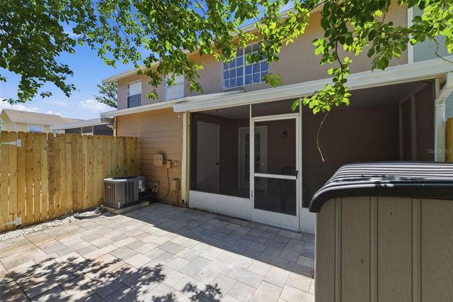 1555 CHATEAUX DE VILLE COURT, Clearwater, FL 33764