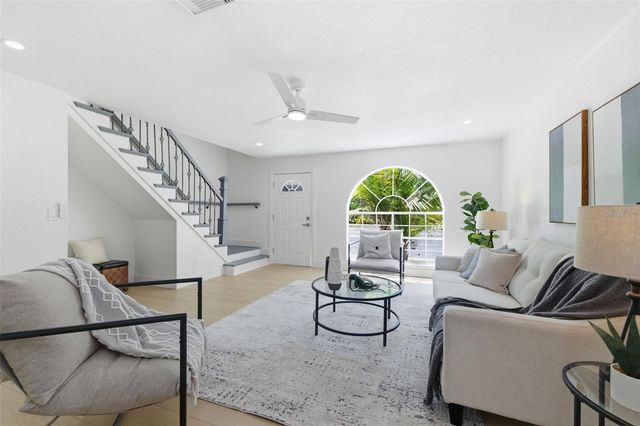 1555 CHATEAUX DE VILLE COURT, Clearwater, FL 33764