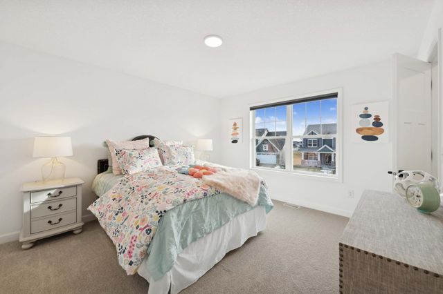 1071 Adamstown Drive, Rosemount, MN 55068