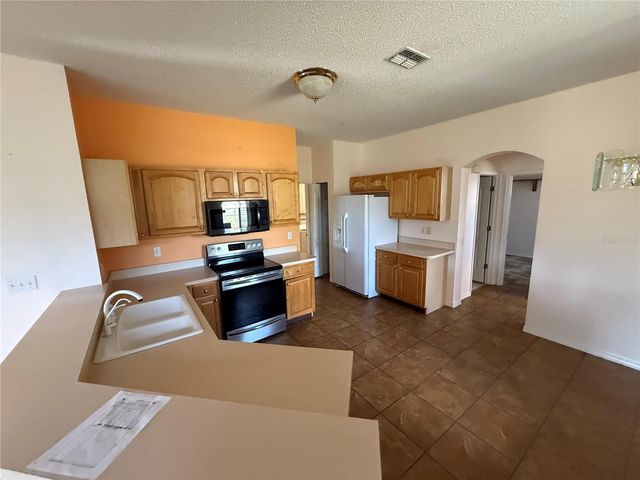 2110 ACADIA GREENS DRIVE 61, Sun City Center, FL 33573
