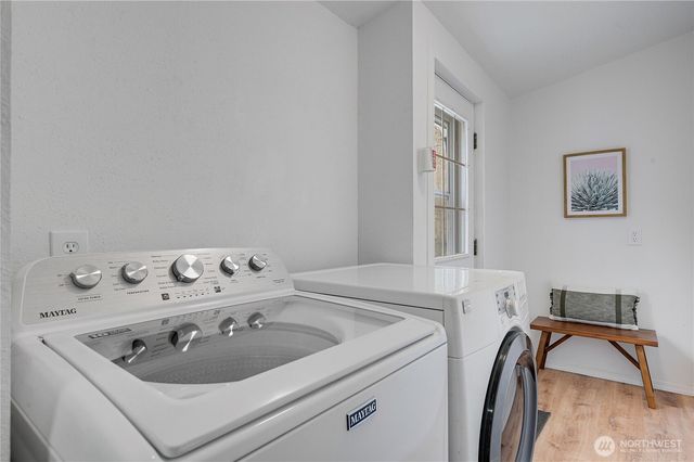 2090 Victoria Avenue, Port Townsend, WA 98368