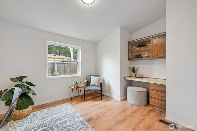 2090 Victoria Avenue, Port Townsend, WA 98368