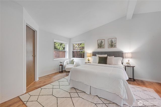 2090 Victoria Avenue, Port Townsend, WA 98368