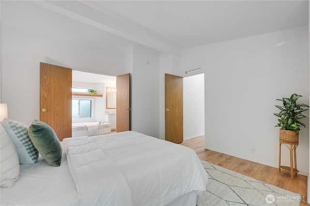 2090 Victoria Avenue, Port Townsend, WA 98368