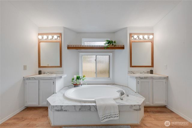 2090 Victoria Avenue, Port Townsend, WA 98368