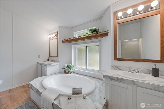 2090 Victoria Avenue, Port Townsend, WA 98368
