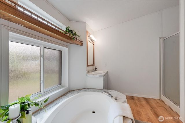 2090 Victoria Avenue, Port Townsend, WA 98368