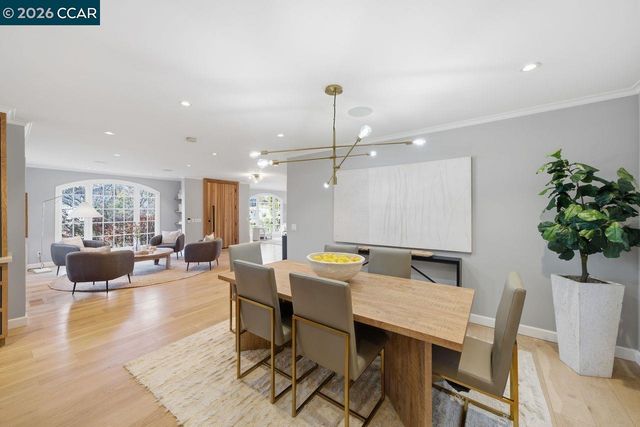 780 Carlston Ave, Oakland, CA 94610