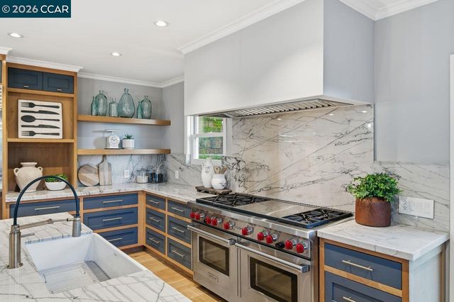 780 Carlston Ave, Oakland, CA 94610