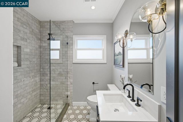 780 Carlston Ave, Oakland, CA 94610