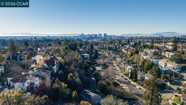 780 Carlston Ave, Oakland, CA 94610