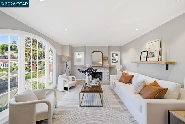 780 Carlston Ave, Oakland, CA 94610