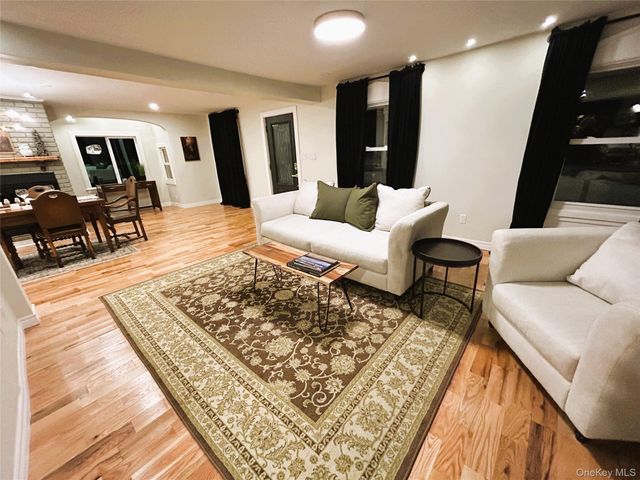 38 Sands Avenue, Milton, NY 12547