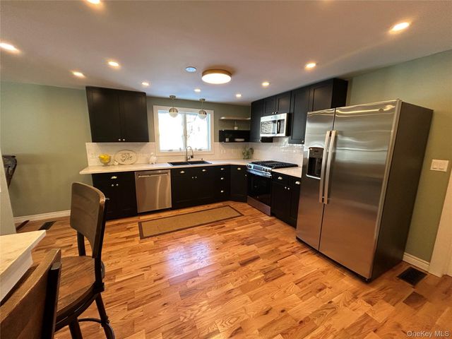 38 Sands Avenue, Milton, NY 12547