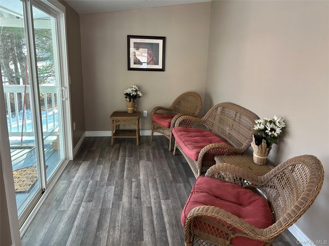 38 Sands Avenue, Milton, NY 12547