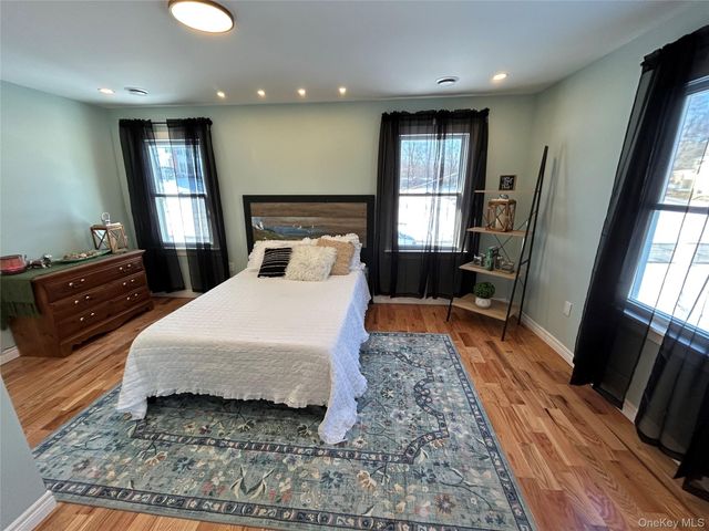 38 Sands Avenue, Milton, NY 12547