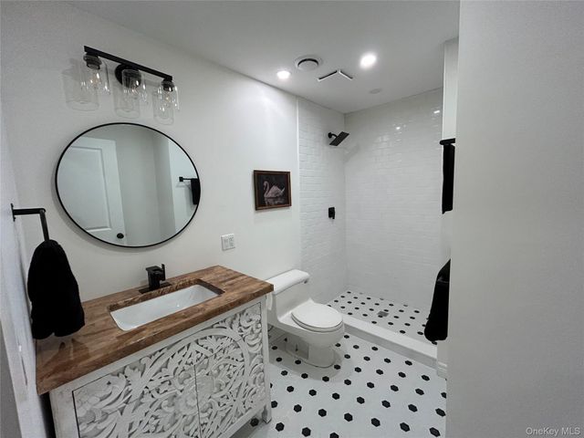 38 Sands Avenue, Milton, NY 12547