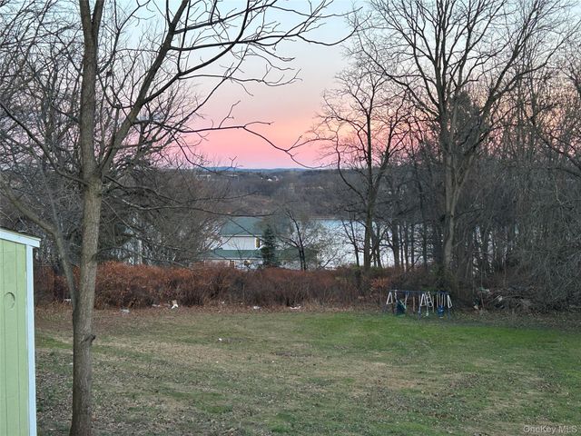 38 Sands Avenue, Milton, NY 12547