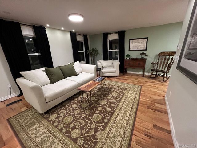 38 Sands Avenue, Milton, NY 12547