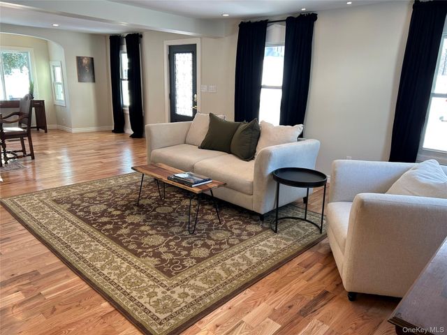 38 Sands Avenue, Milton, NY 12547