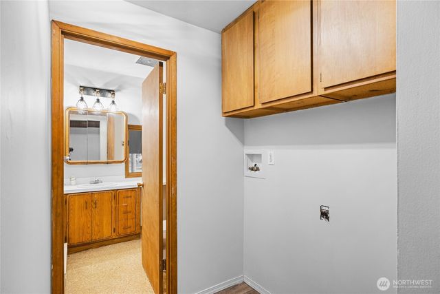 17118 Riverview Way E, Enumclaw, WA 98022