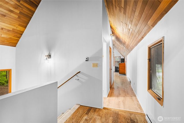 17118 Riverview Way E, Enumclaw, WA 98022