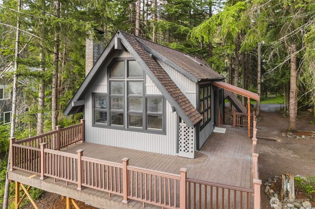 17118 Riverview Way E, Enumclaw, WA 98022