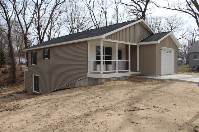 254 Meeking Street, Muskegon, MI 49442