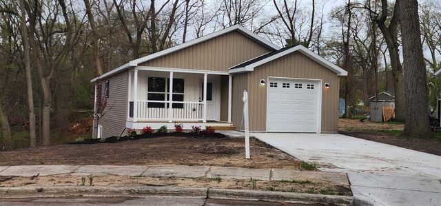 254 Meeking Street, Muskegon, MI 49442
