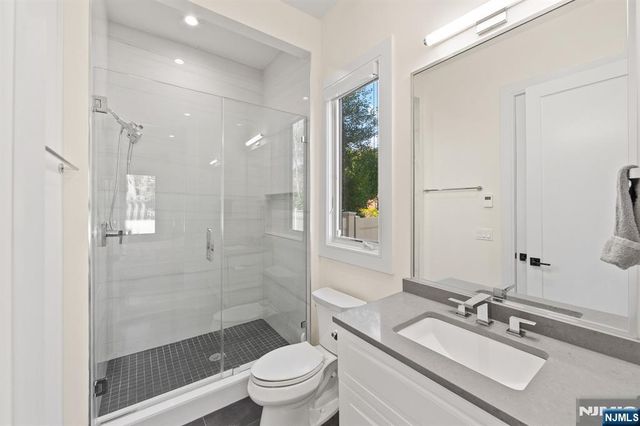 3 Mountain View Court, Demarest, NJ 07627
