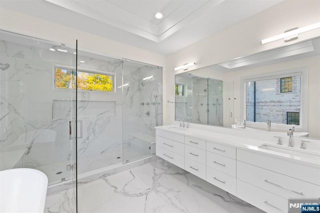 3 Mountain View Court, Demarest, NJ 07627