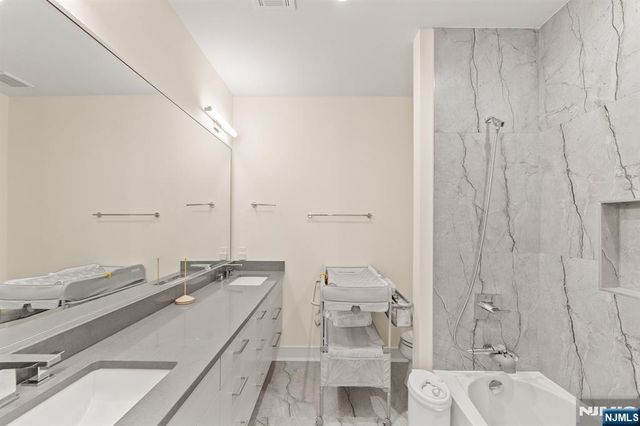 3 Mountain View Court, Demarest, NJ 07627