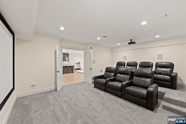 3 Mountain View Court, Demarest, NJ 07627