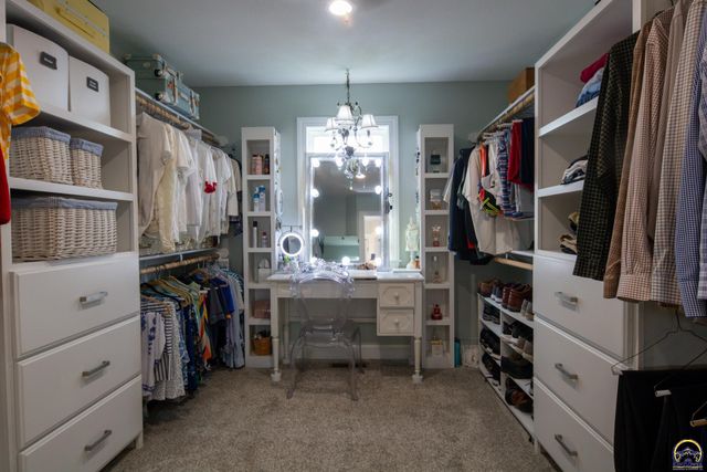 2701 Twin Lakes Dr, Emporia, KS 66801