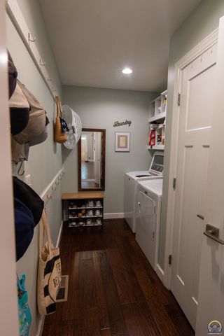 2701 Twin Lakes Dr, Emporia, KS 66801