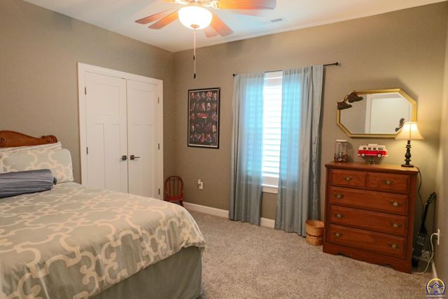 2701 Twin Lakes Dr, Emporia, KS 66801