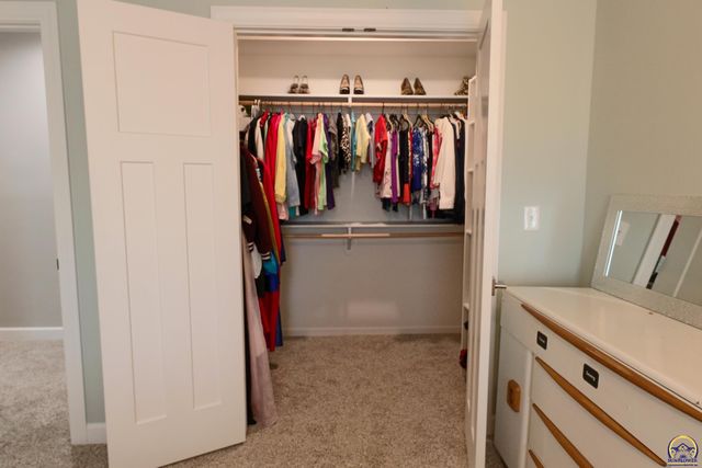 2701 Twin Lakes Dr, Emporia, KS 66801